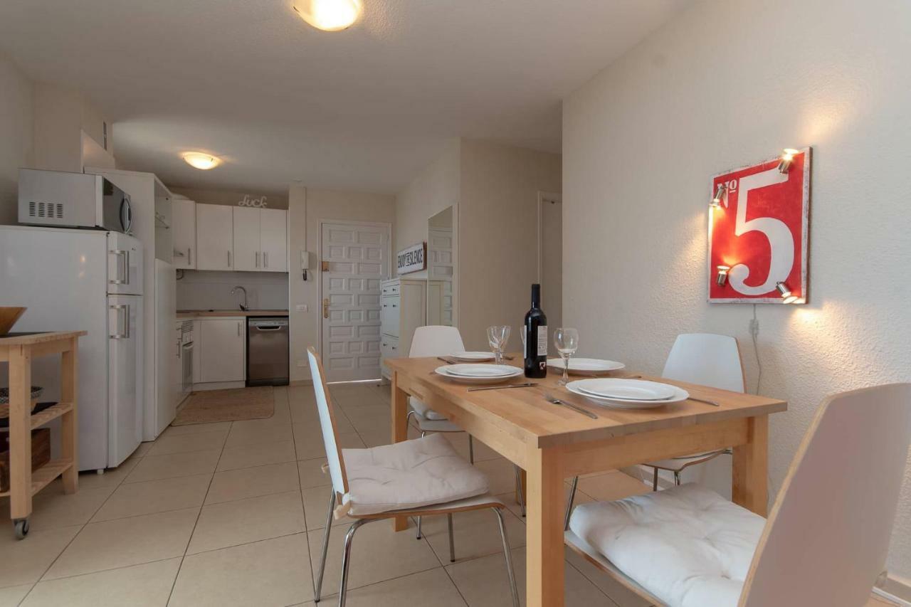 Great 2 Beds Apartment Los Cristianos Лос Кристианос Экстерьер фото